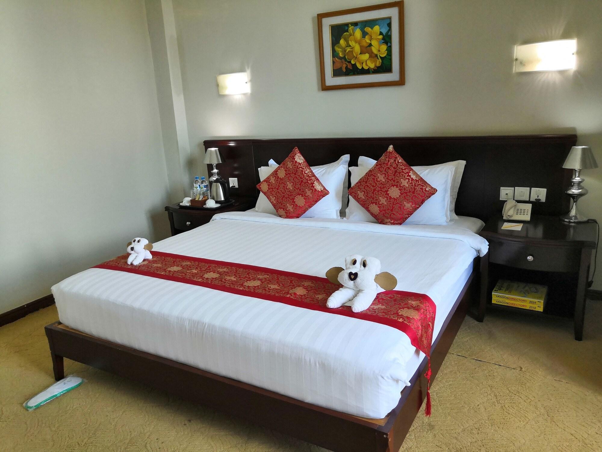 Green Leaf Hotel Yangon Exterior foto