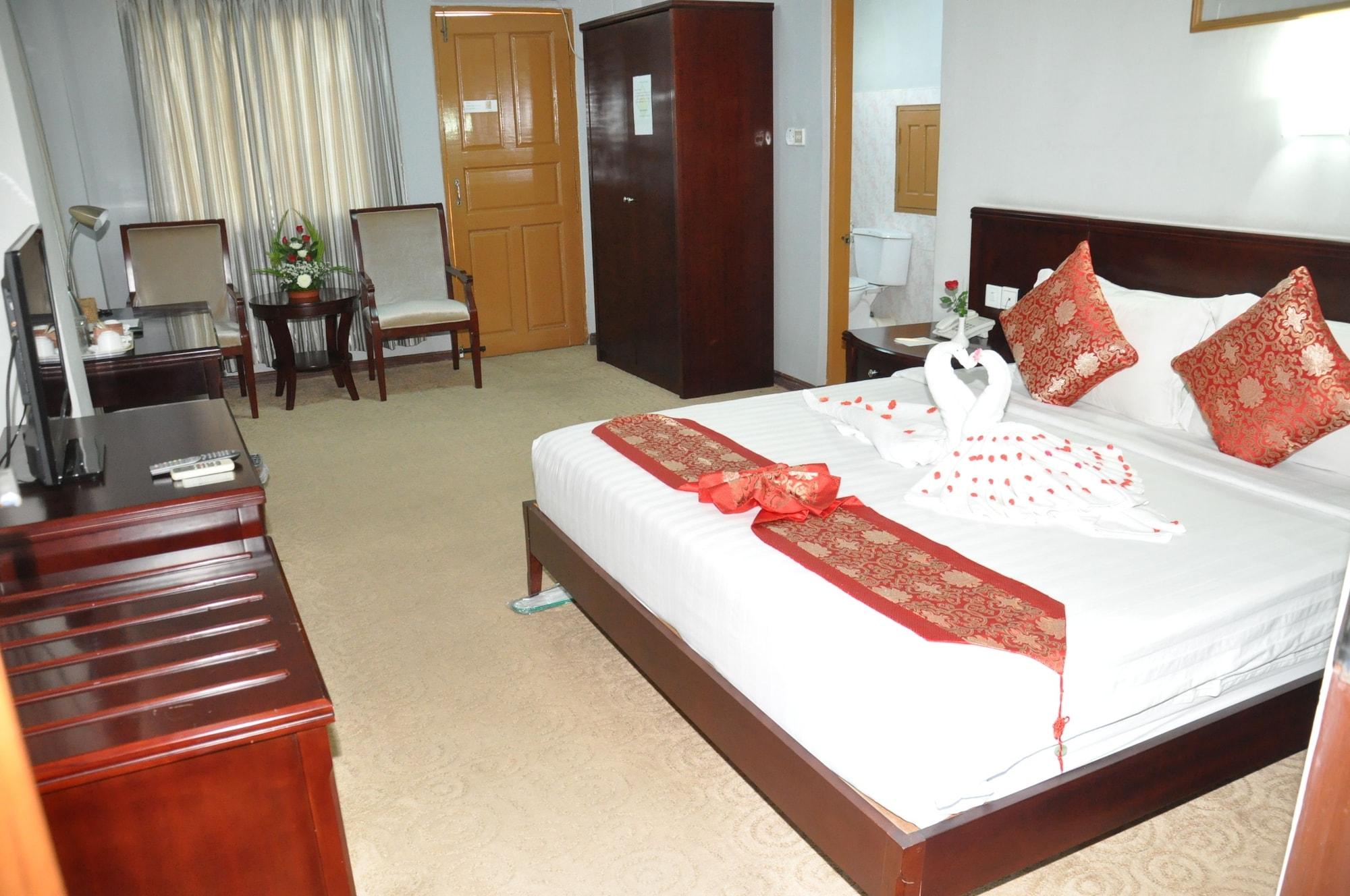 Green Leaf Hotel Yangon Exterior foto