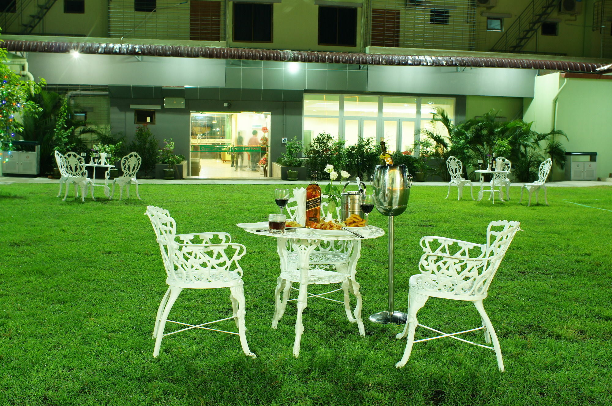 Green Leaf Hotel Yangon Exterior foto