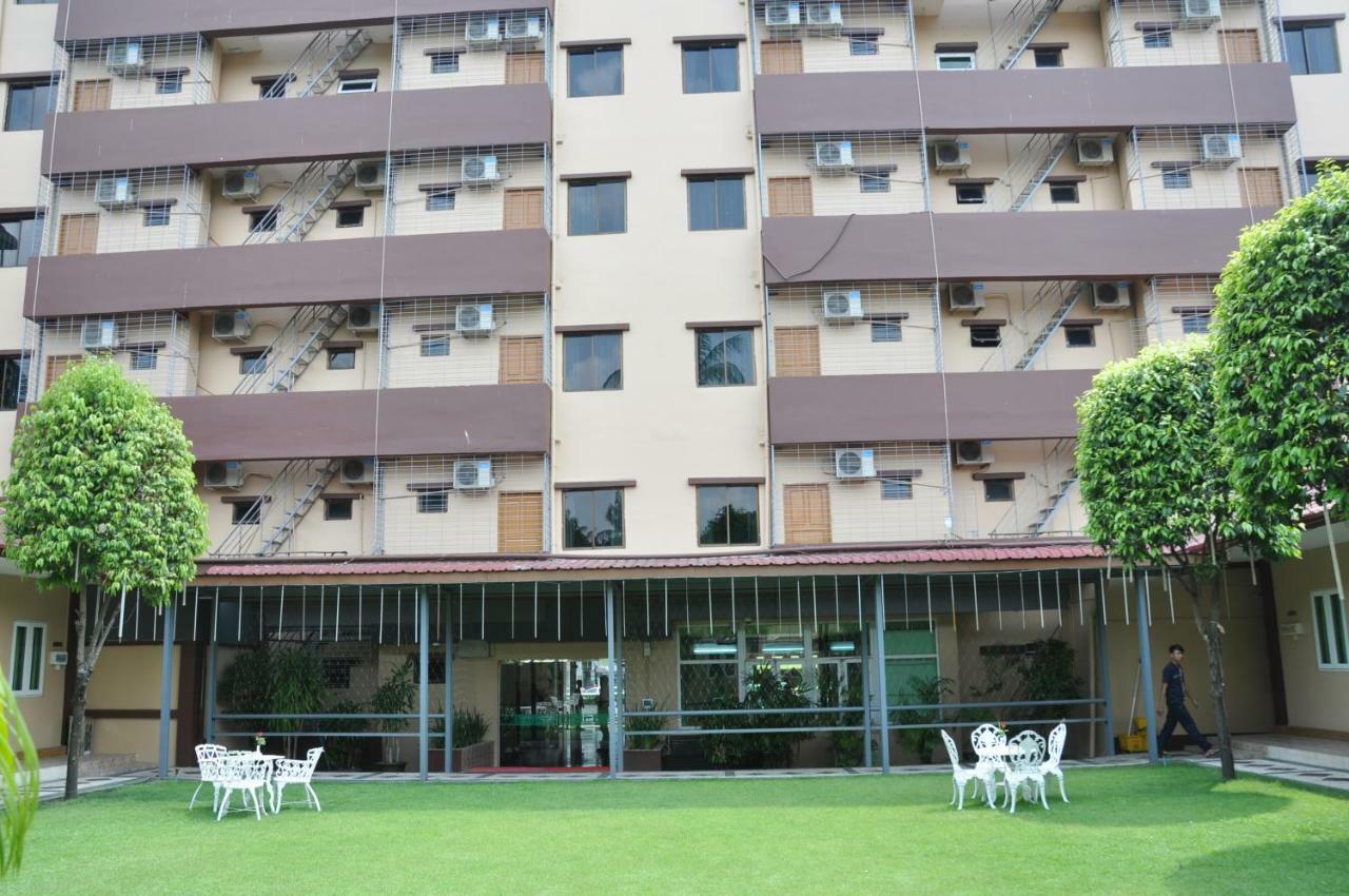 Green Leaf Hotel Yangon Exterior foto